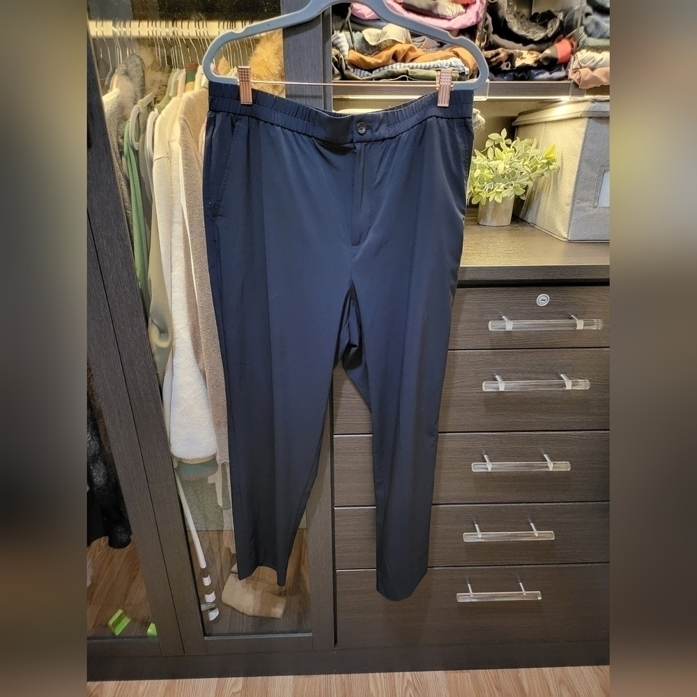 Banana Republic ankle pant in navy